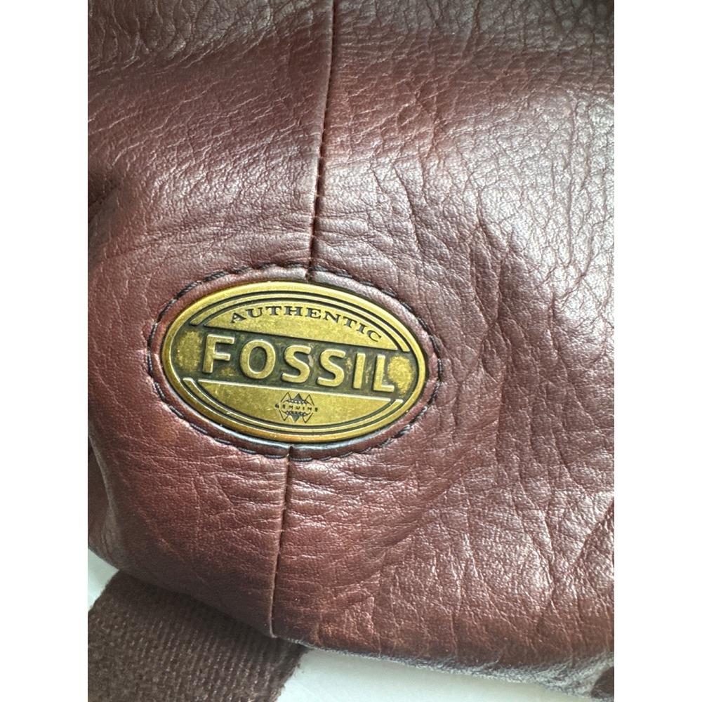 FOSSIL Explorer Brown Leather Foldover Shoulder Messenger Crossbody Bag Hobo Vtg - Picture 2 of 13
